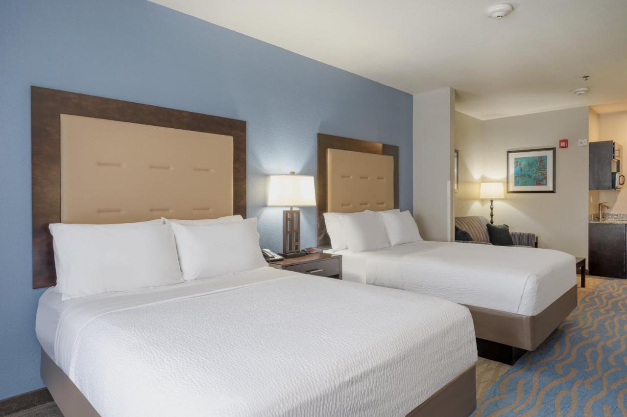 Holiday Inn Express And Suites Edwardsville By Ihg Exterior photo