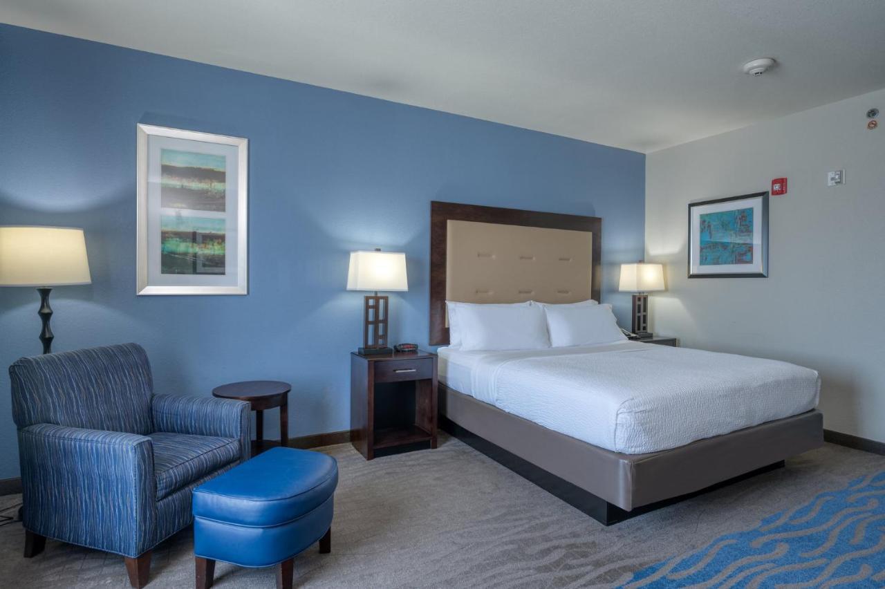 Holiday Inn Express And Suites Edwardsville By Ihg Exterior photo